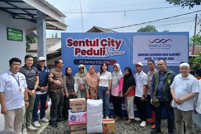 Sentul City Hospitality Group Salurkan Bantuan untuk Korban Banjir di Desa Cijayanti Sentul City Hospitality Group Salurkan Bantuan untuk Korban Banjir di Desa Cijayanti