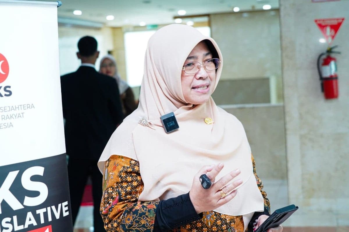 Legislator PKS Dorong Roadmap Beasiswa Nasional untuk Tingkatkan Angka Partisipasi Kuliah Legislator PKS Dorong Roadmap Beasiswa Nasional untuk Tingkatkan Angka Partisipasi Kuliah