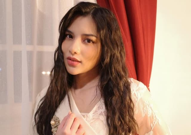 Davina Karamoy dan Ardhito Pramono Saling Repost Konten Valentine, Ada Apa? Davina Karamoy dan Ardhito Pramono Saling Repost Konten Valentine, Ada Apa?