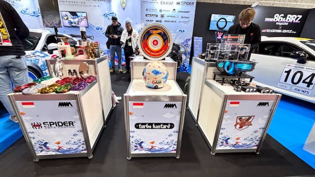 Toyota Milly 86: Harmoni Ombak Jepang dan Awan Cirebon yang Mengguncang Osaka Toyota Milly 86: Harmoni Ombak Jepang dan Awan Cirebon yang Mengguncang Osaka