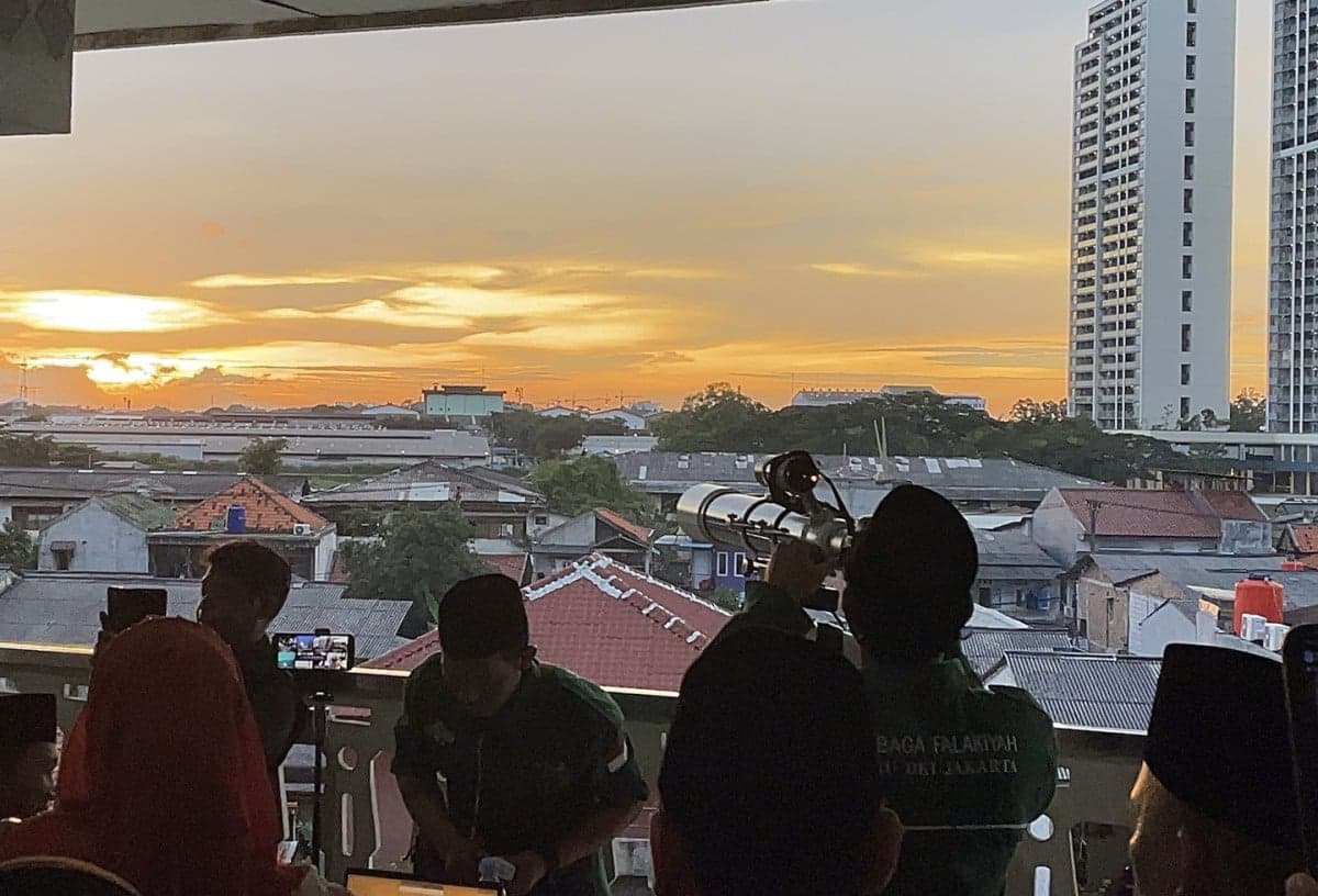 Hilal di Titik Pemantaun Masjid KH Hasyim Asyari Tidak Terlihat Hilal di Titik Pemantaun Masjid KH Hasyim Asyari Tidak Terlihat