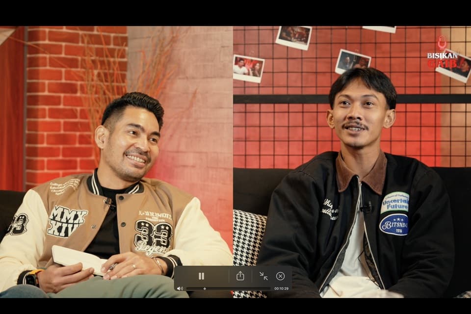 Kapal Cumi dan Patung Misterius, Awal Mula Keanehan di Laut Kapal Cumi dan Patung Misterius, Awal Mula Keanehan di Laut