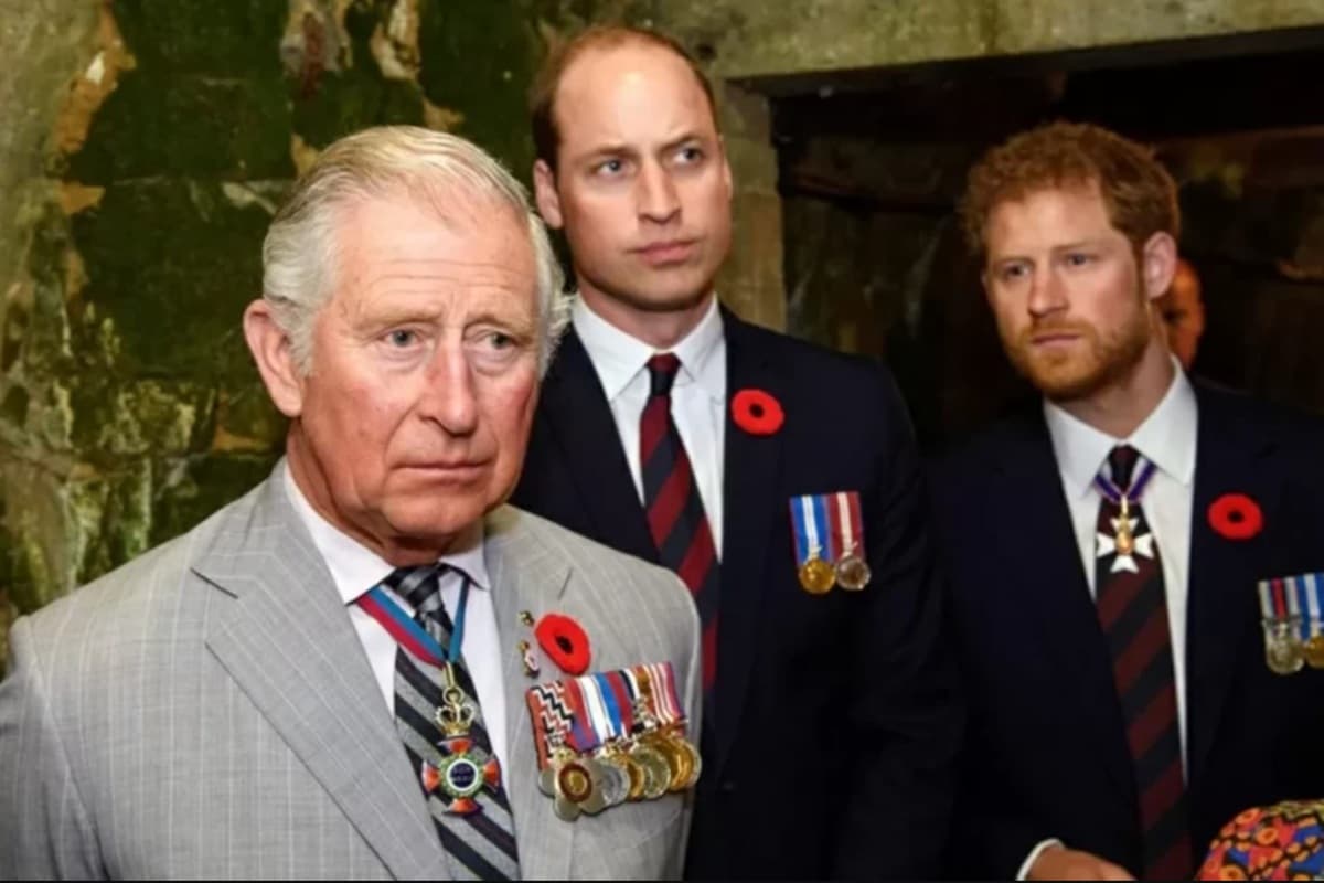 Biografi Terbaru Bantah Klaim Pangeran Harry soal Pertengkaran Fisik dengan Pangeran William Biografi Terbaru Bantah Klaim Pangeran Harry soal Pertengkaran Fisik dengan Pangeran William