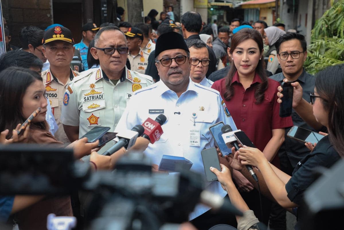 Rano Karno Persilakan Tertibkan PKL Tanah Abang: Tapi Kasih Ruanglah Rano Karno Persilakan Tertibkan PKL Tanah Abang: Tapi Kasih Ruanglah