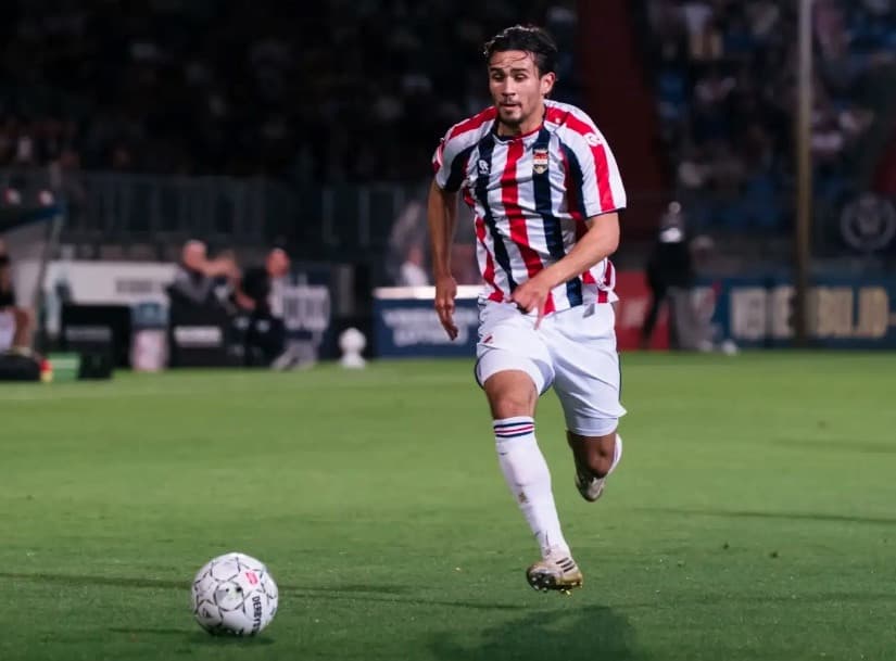 4 Pemain Naturalisasi Timnas Indonesia Tolak Pulang Kampung Main di Liga Lokal 4 Pemain Naturalisasi Timnas Indonesia Tolak Pulang Kampung Main di Liga Lokal