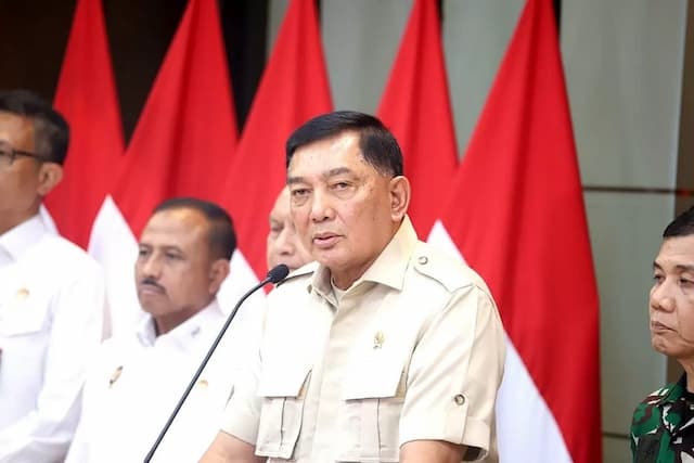 Peluang Sjafrie Sjamsoeddin di Bursa Capres-Cawapres 2029, Ini Analisis Ray Rangkuti Peluang Sjafrie Sjamsoeddin di Bursa Capres-Cawapres 2029, Ini Analisis Ray Rangkuti