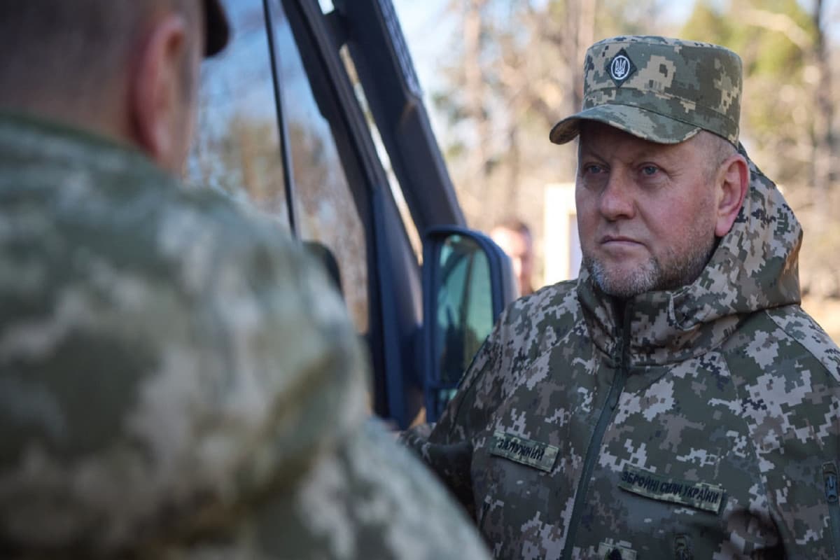 Digerebek Pasukan Intelijen, Eks Jenderal Tertinggi Ukraina Akui Diintimidasi Zelensky Digerebek Pasukan Intelijen, Eks Jenderal Tertinggi Ukraina Akui Diintimidasi Zelensky