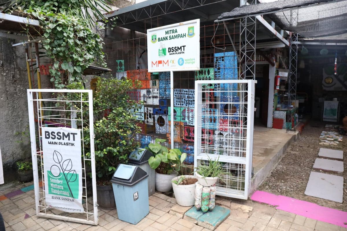 MPMX Perkuat Ekonomi Sirkular lewat Bank Sampah di Tangerang MPMX Perkuat Ekonomi Sirkular lewat Bank Sampah di Tangerang