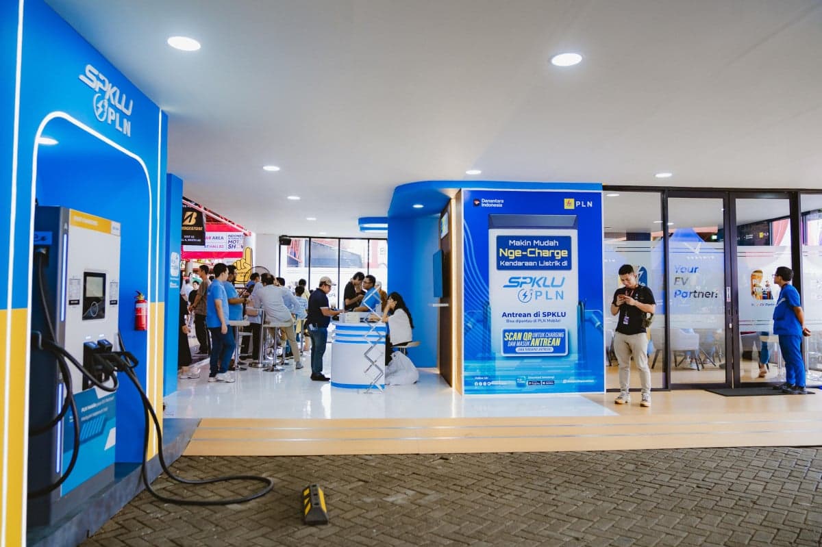 Tarik Magnet Pengunjung, PLN Pamerkan Ekosistem EV Terintegrasi di IIMS 2026 Tarik Magnet Pengunjung, PLN Pamerkan Ekosistem EV Terintegrasi di IIMS 2026