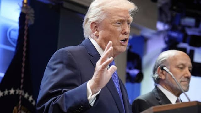 Trump Umumkan Tarif Global Baru setelah Kalah di Mahkamah Agung AS Trump Umumkan Tarif Global Baru setelah Kalah di Mahkamah Agung AS