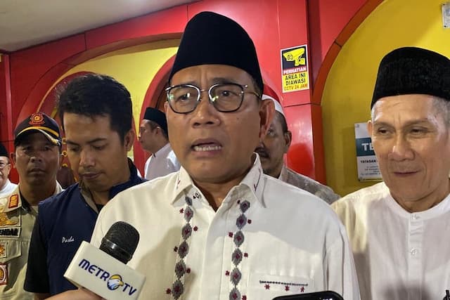 Wali Kota Jakpus Janji Tindak Tegas Parkir Liar di Pasar Senen hingga Tanah Abang Wali Kota Jakpus Janji Tindak Tegas Parkir Liar di Pasar Senen hingga Tanah Abang