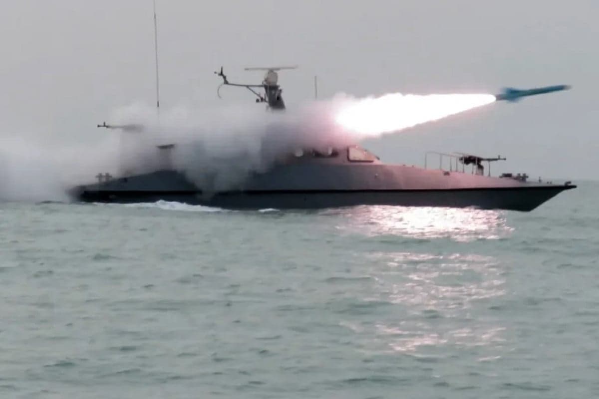 Iran Tes Sistem Rudal Sayyad-3G di Selat Hormuz, Pemanasan untuk Perang Melawan AS Iran Tes Sistem Rudal Sayyad-3G di Selat Hormuz, Pemanasan untuk Perang Melawan AS