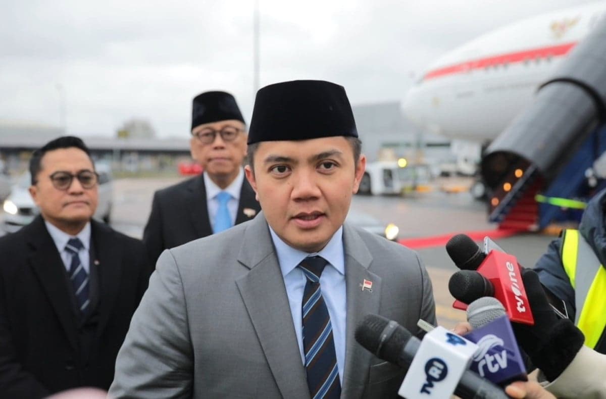 Seskab Teddy Sangkal Produk AS Tak Wajib Pakai Sertifikasi Halal Seskab Teddy Sangkal Produk AS Tak Wajib Pakai Sertifikasi Halal