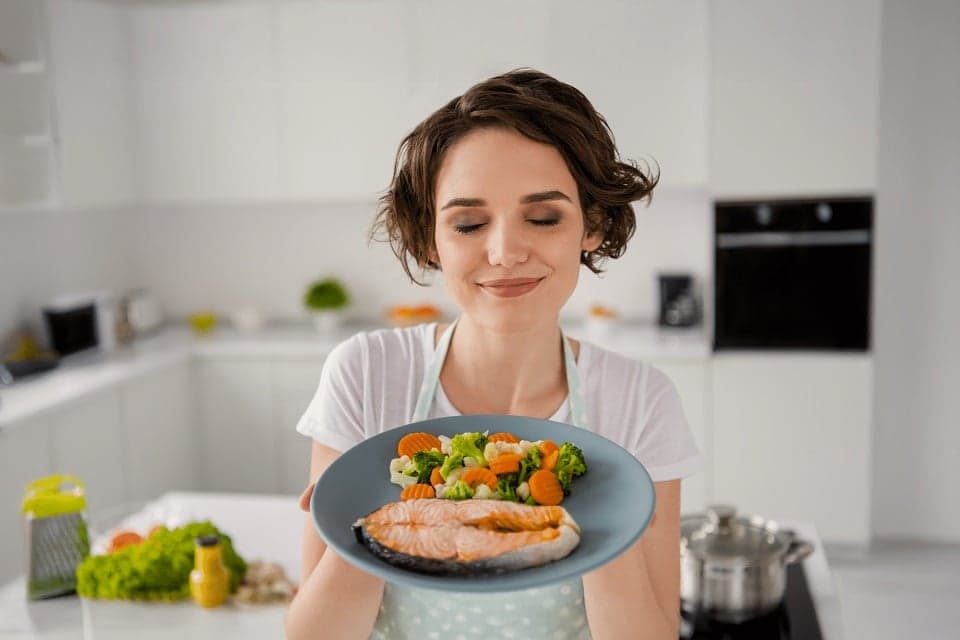 Cara Jaga Imun di Bulam Puasa ala Ade Rai: Kurangi Karbohidrat Saat Sahur Cara Jaga Imun di Bulam Puasa ala Ade Rai: Kurangi Karbohidrat Saat Sahur