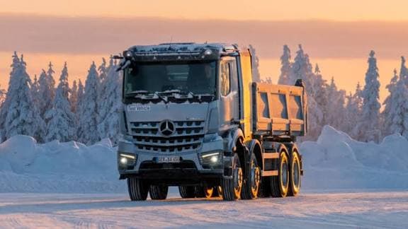 Mercedes-Benz Pastikan Truk Listrik eArocs Sudah Siap Diedarkan Mercedes-Benz Pastikan Truk Listrik eArocs Sudah Siap Diedarkan