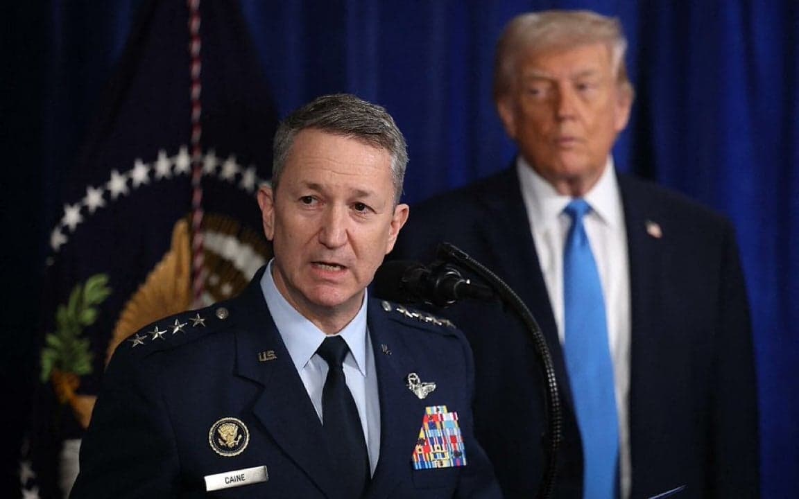 Siapa Dan Caine? Jenderal AS Memperingatkan Risiko Invasi ke Iran Siapa Dan Caine? Jenderal AS Memperingatkan Risiko Invasi ke Iran