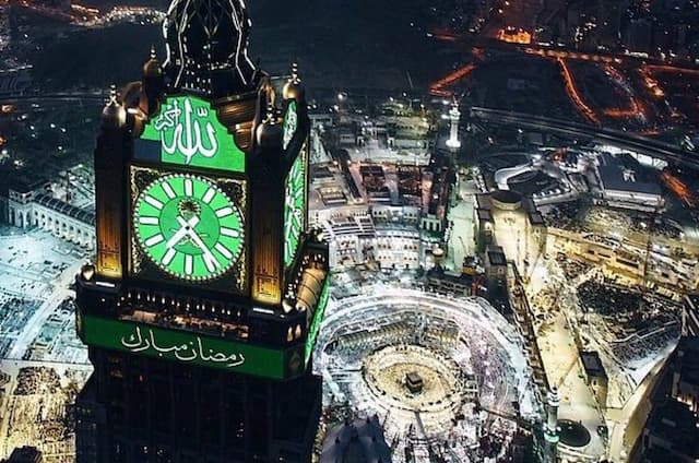 10 Masjid Terbesar di Dunia, Umat Muslim Indonesia Patut Bangga 10 Masjid Terbesar di Dunia, Umat Muslim Indonesia Patut Bangga