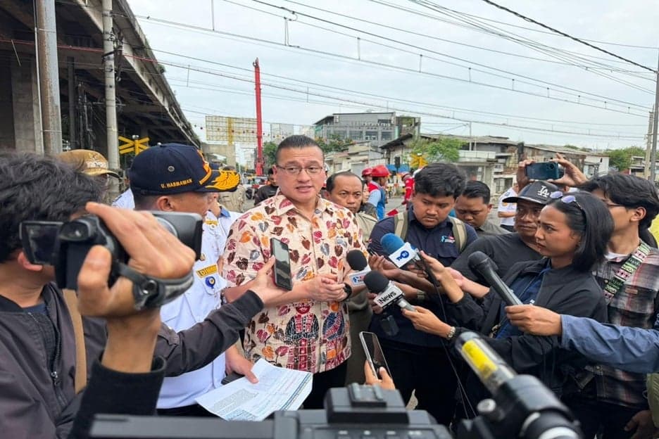 Proyek Flyover Latumenten Bikin Macet, DPRD Minta Dishub DKI Lakukan Pengaturan Lalin Proyek Flyover Latumenten Bikin Macet, DPRD Minta Dishub DKI Lakukan Pengaturan Lalin