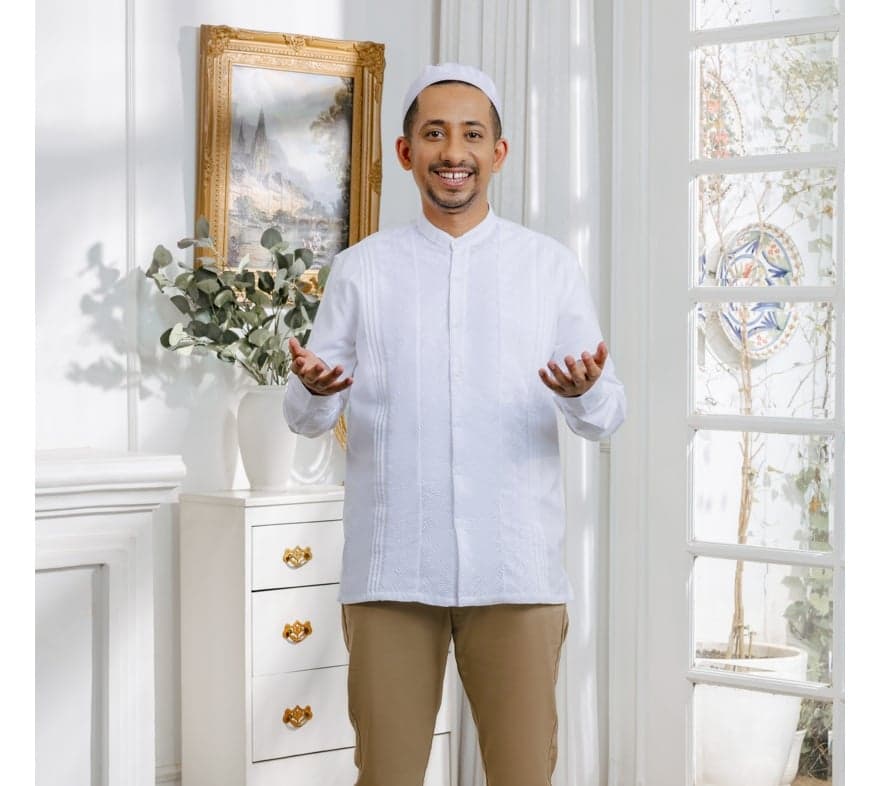 Gandeng Habib Jafar, Brand Fashion Pria Ini Hadirkan Koleksi Ekslusif Ramadan 2026 Gandeng Habib Jafar, Brand Fashion Pria Ini Hadirkan Koleksi Ekslusif Ramadan 2026