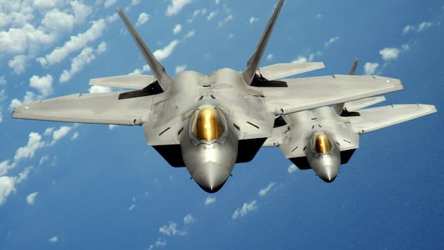 12 Jet Tempur F-22 AS Mendarat di Israel di Tengah Ketegangan dengan Iran 12 Jet Tempur F-22 AS Mendarat di Israel di Tengah Ketegangan dengan Iran