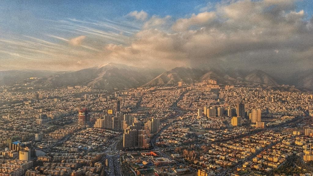 CIA Rekrut Informan di Iran, Teheran Usir 2 Diplomat yang Bawa Modem dan Telepon Satelit CIA Rekrut Informan di Iran, Teheran Usir 2 Diplomat yang Bawa Modem dan Telepon Satelit