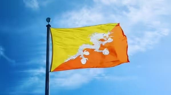 10 Negara yang Memiliki Bendera Paling Unik, Nomor 4 Bergambar Naga 10 Negara yang Memiliki Bendera Paling Unik, Nomor 4 Bergambar Naga