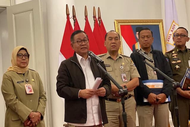 Pramono Wajibkan Pembangunan Lapangan Padel Harus Kantongi Izin Teknis Dispora Pramono Wajibkan Pembangunan Lapangan Padel Harus Kantongi Izin Teknis Dispora