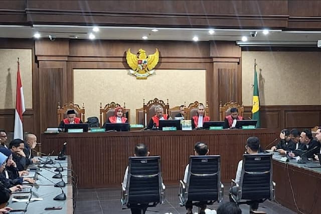 Tok! Eks Dirut Pertamina Patra Niaga Riva Siahaan Divonis 9 Tahun Penjara Tok! Eks Dirut Pertamina Patra Niaga Riva Siahaan Divonis 9 Tahun Penjara