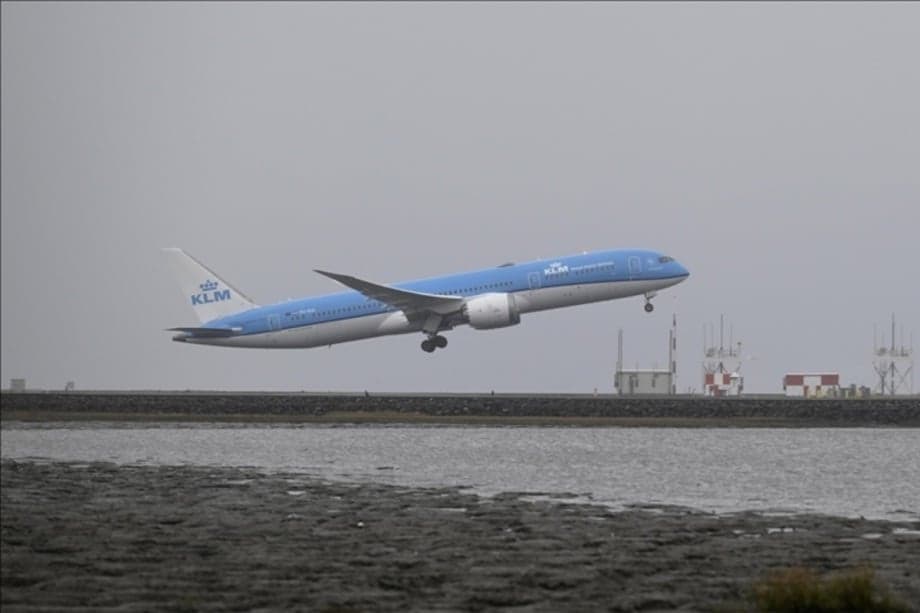 Maskapai Internasional Setop Penerbangan ke Tel Aviv seiring Potensi Perang Baru Maskapai Internasional Setop Penerbangan ke Tel Aviv seiring Potensi Perang Baru