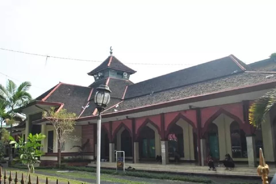 Jadwal Salat dan Imsakiyah Kota Bandung Hari Ini, 9 Ramadan 1447 H Jadwal Salat dan Imsakiyah Kota Bandung Hari Ini, 9 Ramadan 1447 H