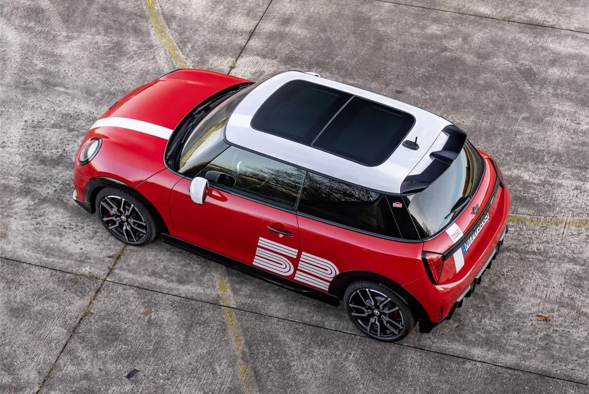 Mini 1965 Victory Edition Diluncurkan, Nostalgia untuk Reli Monte Carlo 1966 Mini 1965 Victory Edition Diluncurkan, Nostalgia untuk Reli Monte Carlo 1966