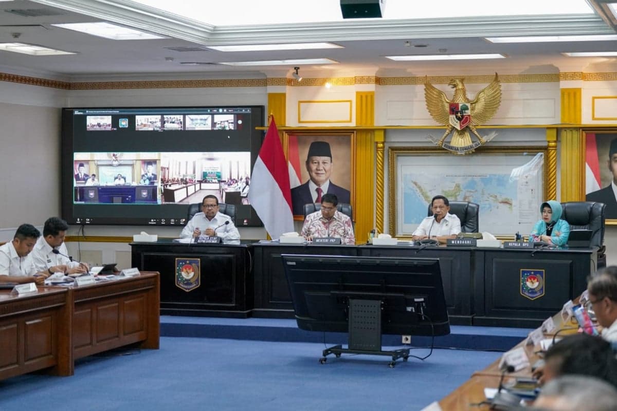 Satgas Percepatan Rehabilitasi dan Rekonstruksi Fokus Wujudkan Nol Pengungsi di Tenda Satgas Percepatan Rehabilitasi dan Rekonstruksi Fokus Wujudkan Nol Pengungsi di Tenda