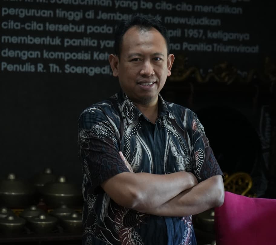 Guru Besar UNEJ Rintis AI Ramah Disabilitas Berbasis Sinyal Otak Guru Besar UNEJ Rintis AI Ramah Disabilitas Berbasis Sinyal Otak