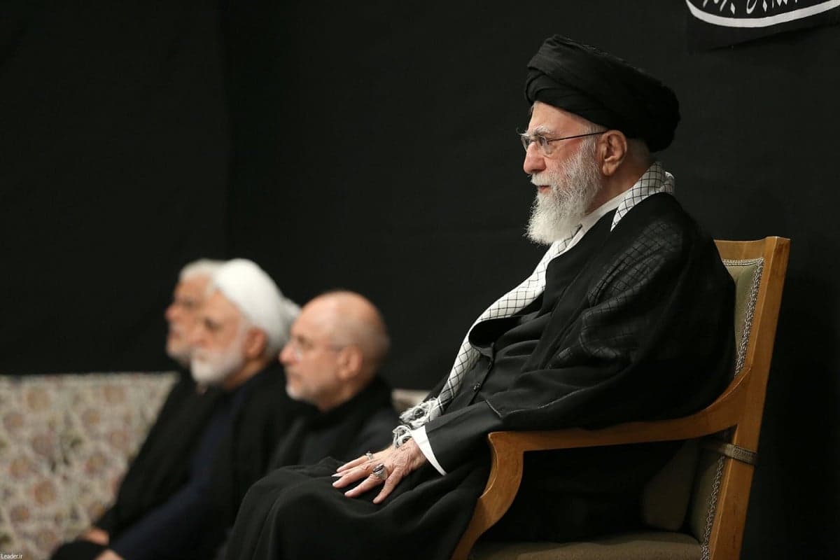 Profil Ayatollah Ali Khamenei, Pemimpin Tertinggi Iran yang Tewas Diserang AS dan Israel Profil Ayatollah Ali Khamenei, Pemimpin Tertinggi Iran yang Tewas Diserang AS dan Israel