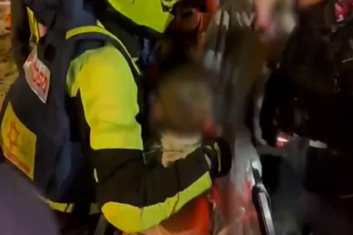 Rudal Iran Balas Gempur Israel, Tewaskan Seorang Wanita di Tel Aviv Rudal Iran Balas Gempur Israel, Tewaskan Seorang Wanita di Tel Aviv