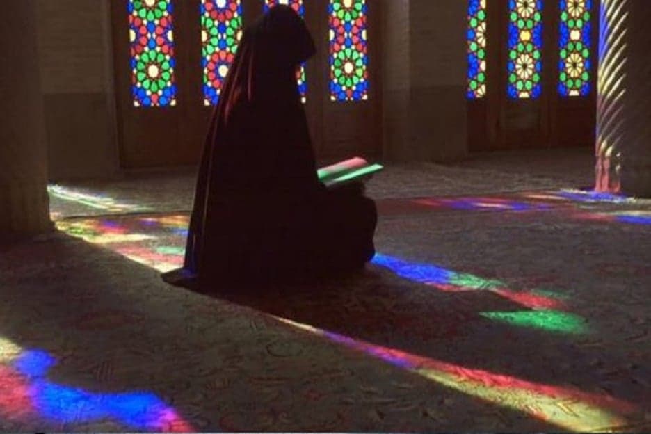 Kisah Hikmah : Berdoa di Bulan Ramadan, Wanita Buta Bisa Melihat Lagi Kisah Hikmah : Berdoa di Bulan Ramadan, Wanita Buta Bisa Melihat Lagi