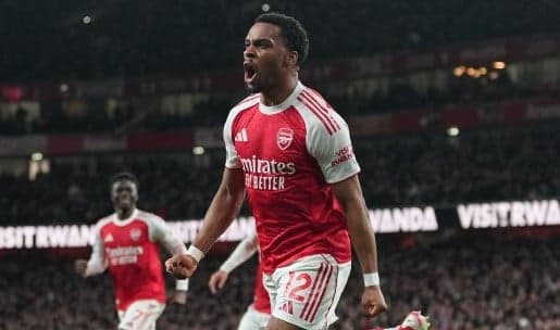 Hasil Liga Inggris: Arsenal Tekuk Chelsea 2-1, Perburuan Gelar Semakin Panas Hasil Liga Inggris: Arsenal Tekuk Chelsea 2-1, Perburuan Gelar Semakin Panas