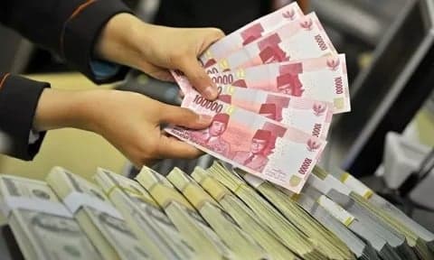 Pemimpin Tertinggi Iran Dibunuh AS-Israel, Rupiah Terjungkal ke Rp16.868 per USD Pemimpin Tertinggi Iran Dibunuh AS-Israel, Rupiah Terjungkal ke Rp16.868 per USD