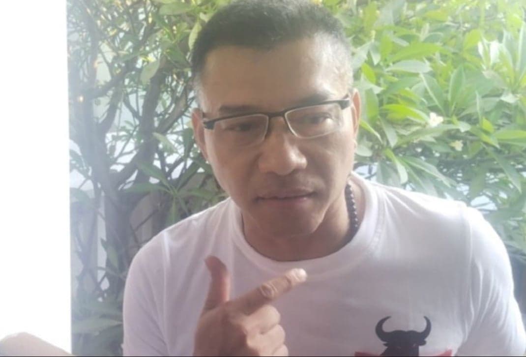 Momen Anang Hermansyah Kuliah S2 Viral, Asyik Nongkrong Bareng Mahasiswa Momen Anang Hermansyah Kuliah S2 Viral, Asyik Nongkrong Bareng Mahasiswa