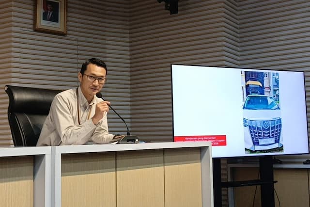 OTT Bupati Pekalongan Fadia Arafiq, KPK Sita Barang Bukti Elektronik dan 5 Mobil Mewah OTT Bupati Pekalongan Fadia Arafiq, KPK Sita Barang Bukti Elektronik dan 5 Mobil Mewah