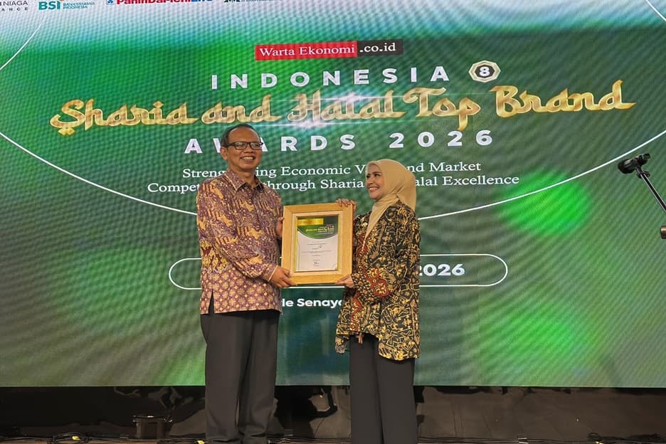 Catatkan Prestasi Positif, PT IIM Raih Enam Penghargaan Bergengsi Catatkan Prestasi Positif, PT IIM Raih Enam Penghargaan Bergengsi