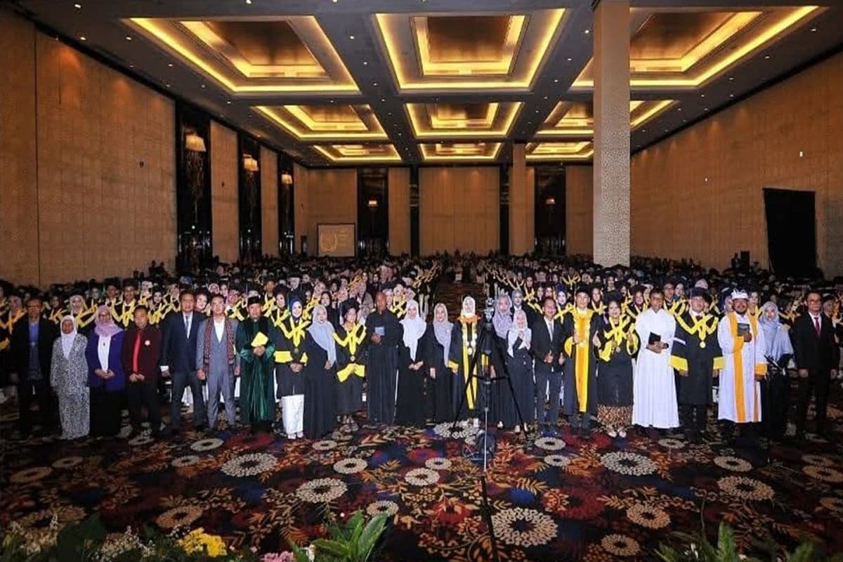 Jawab Kebutuhan Industri, Poltekes Bhakti Kencana Cetak Tenaga Kesehatan Vokasi Siap Kerja Jawab Kebutuhan Industri, Poltekes Bhakti Kencana Cetak Tenaga Kesehatan Vokasi Siap Kerja