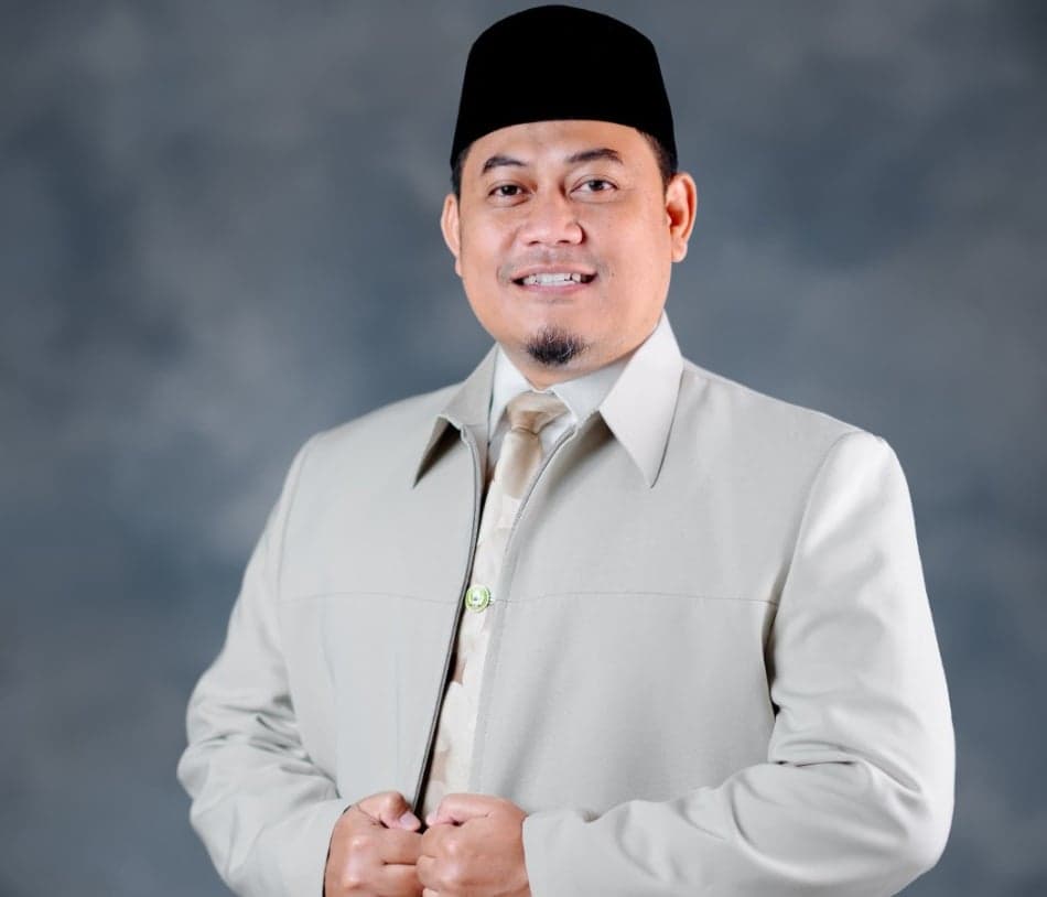 Ketika Karisma Pergi, Nilai Harus Tetap Hidup Ketika Karisma Pergi, Nilai Harus Tetap Hidup