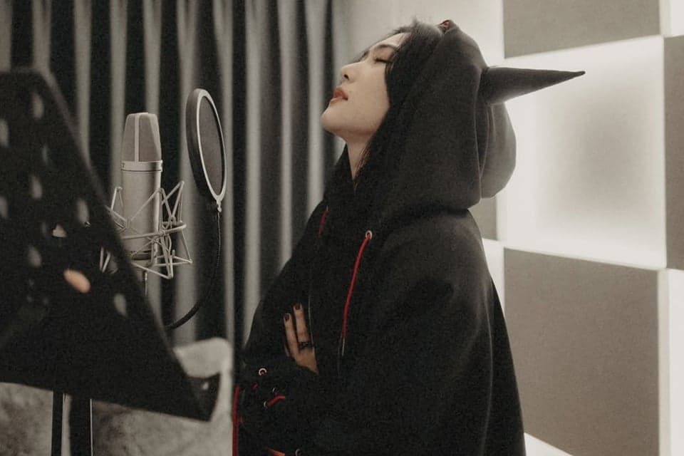 Isyana Sarasvati Disebut Ikut Sekte Satanis, Suami Langsung Pasang Badan Isyana Sarasvati Disebut Ikut Sekte Satanis, Suami Langsung Pasang Badan