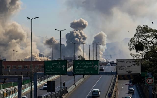 100 Jam Pertama Perang Lawan Iran, AS Habiskan Rp63 Triliun dan Terus Bertambah 100 Jam Pertama Perang Lawan Iran, AS Habiskan Rp63 Triliun dan Terus Bertambah