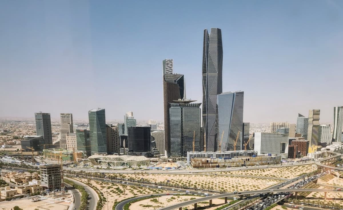 Jadi Target Serangan Rudal, Arab Saudi Ancam Iran Agar Tidak Salah Perhitungan Jadi Target Serangan Rudal, Arab Saudi Ancam Iran Agar Tidak Salah Perhitungan