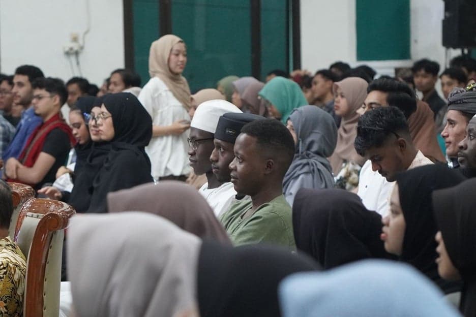 Gen Z Lintas Negara Bahas Internasionalisasi Kampus dan Kurikulum Berbasis Cinta Gen Z Lintas Negara Bahas Internasionalisasi Kampus dan Kurikulum Berbasis Cinta