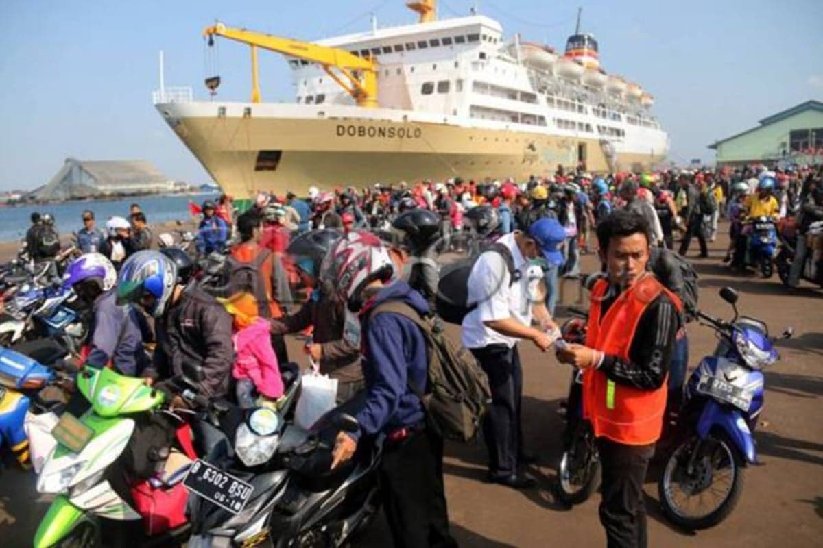 5 Tips Mudik Naik Kapal Laut agar Perjalanan Nyaman dan Aman saat Musim Lebaran 5 Tips Mudik Naik Kapal Laut agar Perjalanan Nyaman dan Aman saat Musim Lebaran