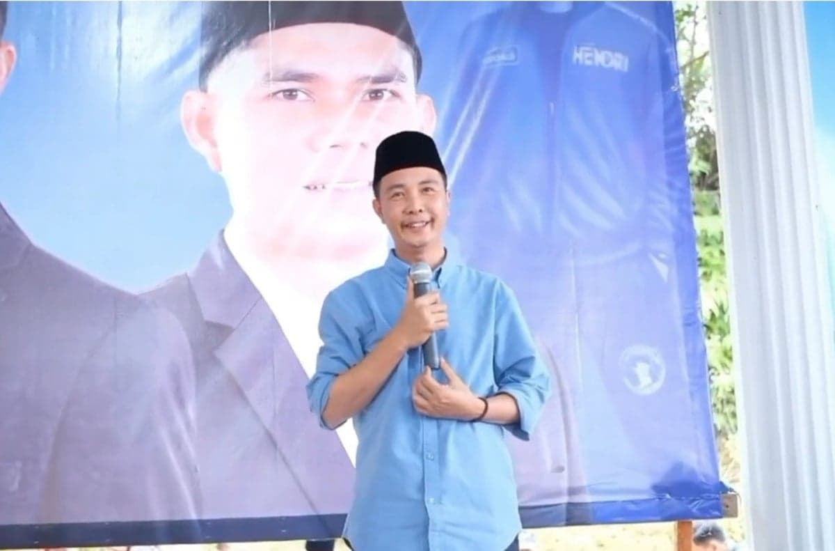 Terjaring OTT KPK, Bupati Rejang Lebong Fikri Thobari Dipecat PAN Terjaring OTT KPK, Bupati Rejang Lebong Fikri Thobari Dipecat PAN