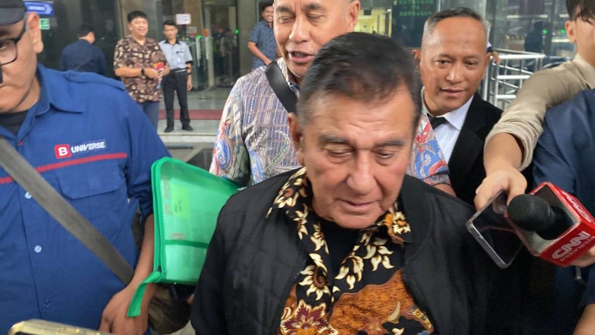 Rampung Diperiksa KPK terkait Kasus Rita Widyasari, Japto: Saya Datang Penuhi Tanggung Jawab Rampung Diperiksa KPK terkait Kasus Rita Widyasari, Japto: Saya Datang Penuhi Tanggung Jawab